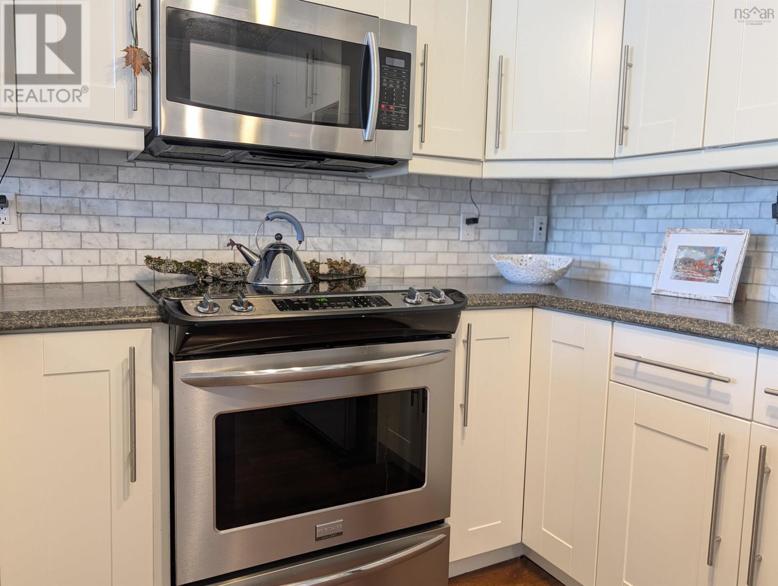 204 24 Harbourside Drive, Wolfville, Nova Scotia  B4P 2C1 - Photo 5 - 202619094