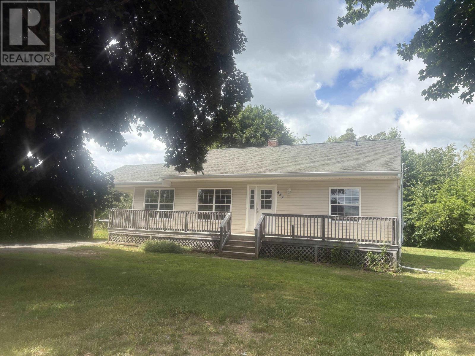 437 Main Street, Middleton, Nova Scotia  B0P 1M0 - Photo 5 - 202601705