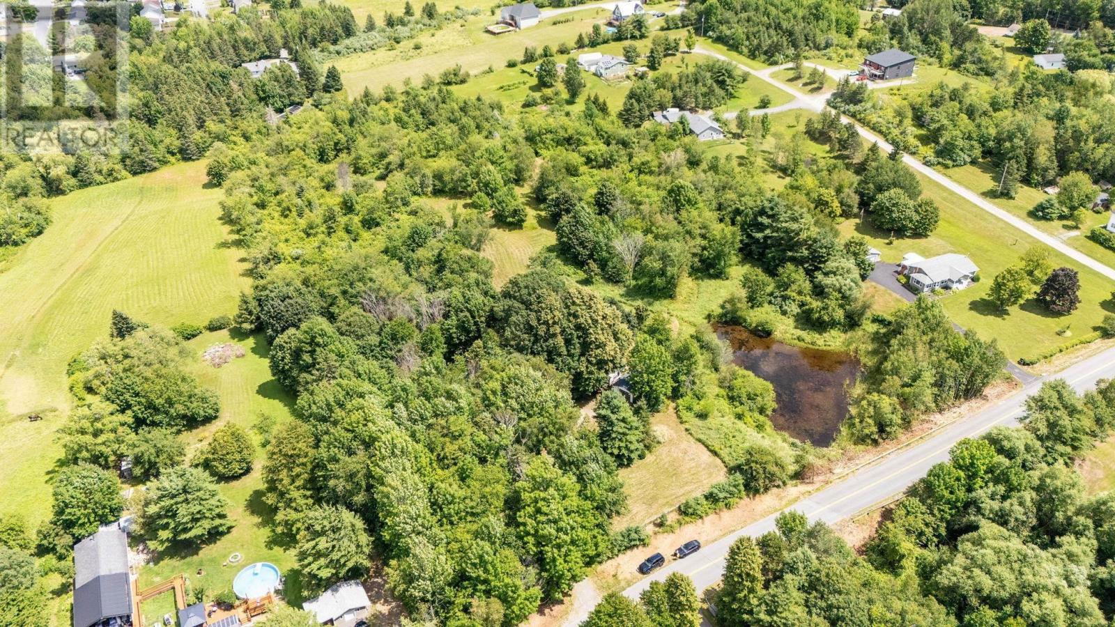 105 Dill Road, Currys Corner, Nova Scotia  B0N 2T0 - Photo 2 - 202619124
