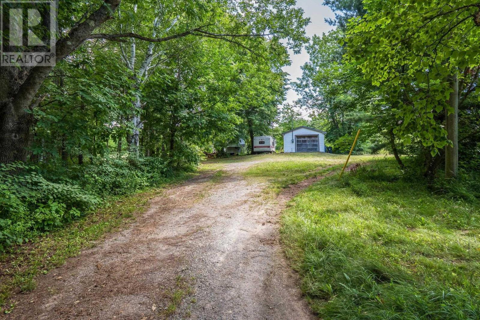 105 Dill Road, Currys Corner, Nova Scotia  B0N 2T0 - Photo 5 - 202619124