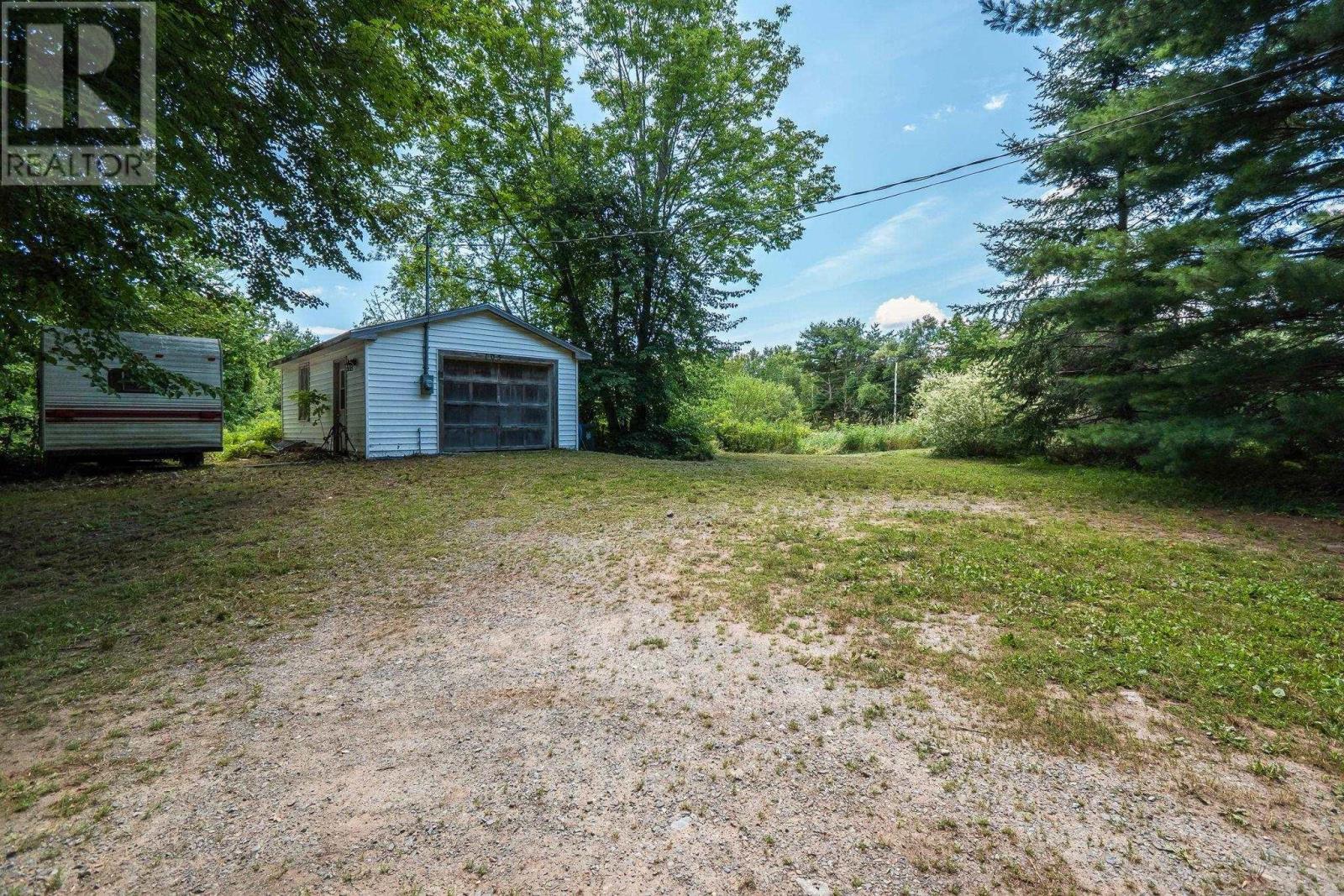 105 Dill Road, Currys Corner, Nova Scotia  B0N 2T0 - Photo 6 - 202619124
