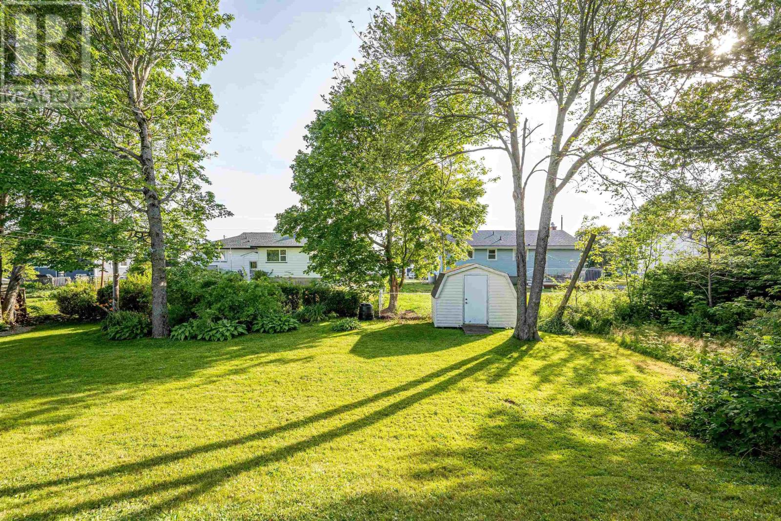 8 Windward Avenue, Dartmouth, Nova Scotia  B2W 2H1 - Photo 49 - 202619158