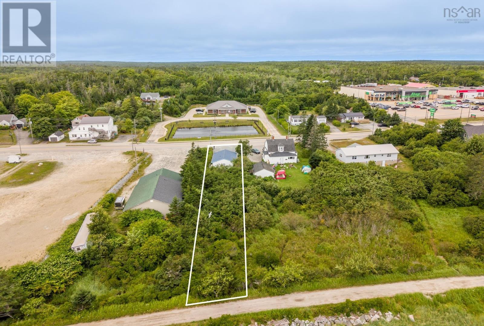 3593 Highway 3, Barrington Passage, Nova Scotia  B0W 1G0 - Photo 3 - 202619160