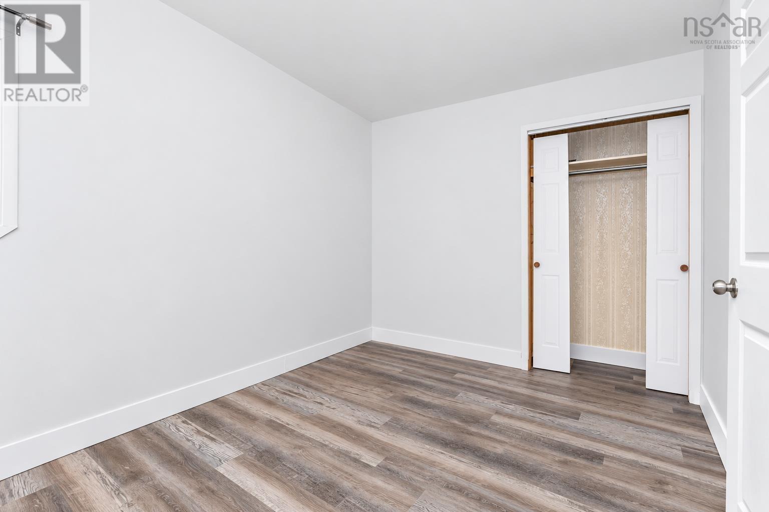3444 Emerald Street, New Waterford, Nova Scotia  B1H 1H6 - Photo 11 - 202619521
