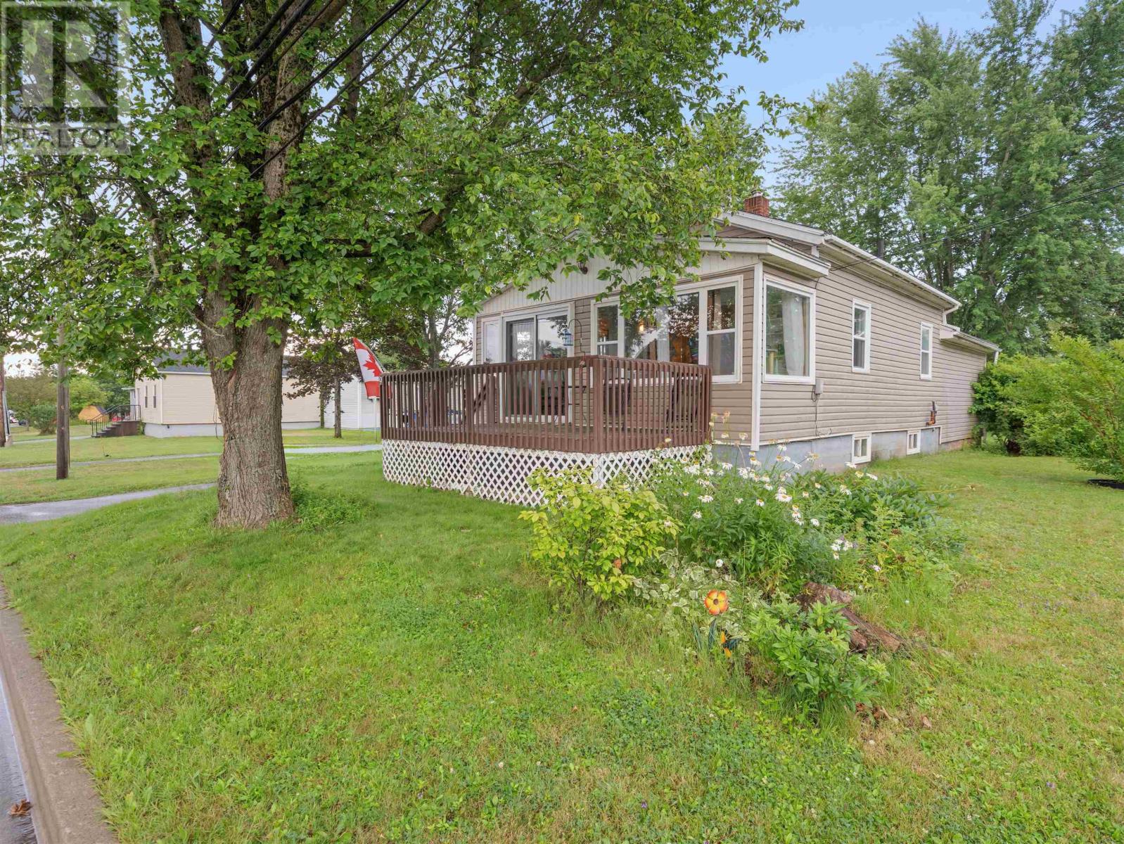 9 Main Street East, Stewiacke, Nova Scotia  B0N 2J0 - Photo 33 - 202619579
