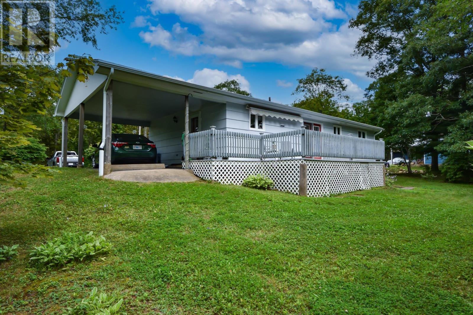 24 Green Acres Road, Pleasantville, Nova Scotia  B0R 1G0 - Photo 4 - 202619587