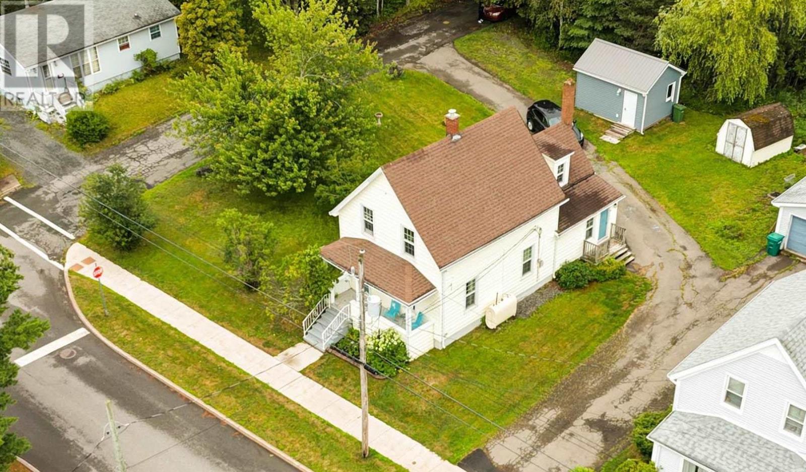 38 St. Bernard Street, Stellarton, Nova Scotia  B0K 1S0 - Photo 3 - 202619770