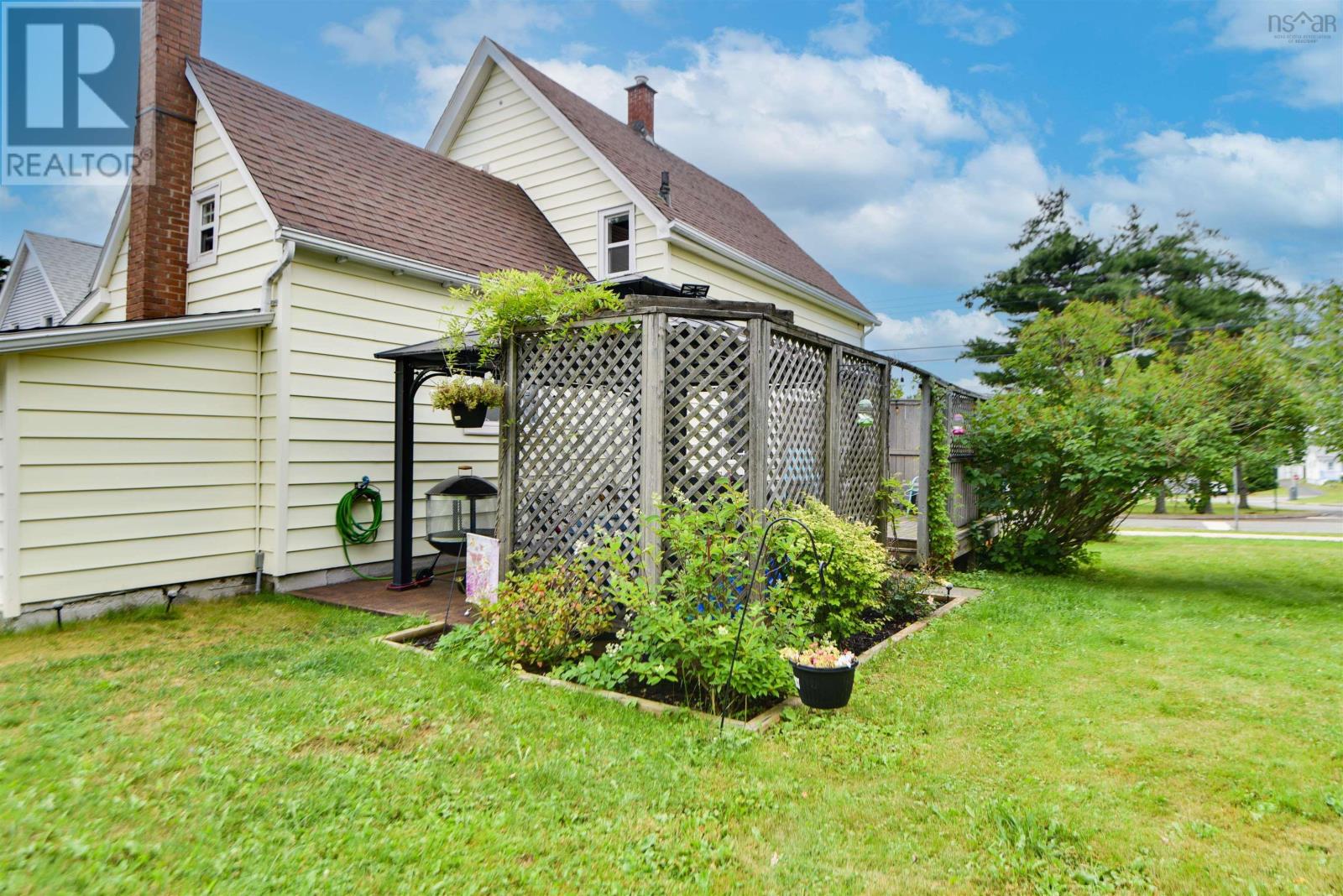 38 St. Bernard Street, Stellarton, Nova Scotia  B0K 1S0 - Photo 7 - 202619770