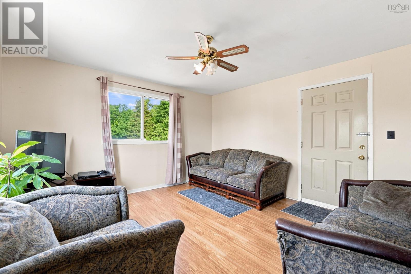 920 King Street, Windsor, Nova Scotia  B0N 2T0 - Photo 14 - 202620028