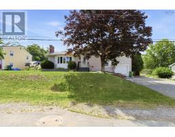 8 Lakeview Drive, windsor, Nova Scotia