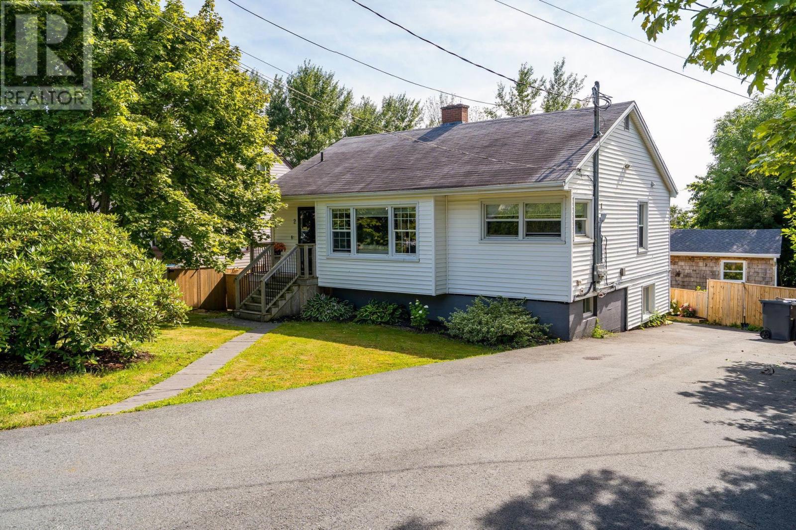 2 Hilltop Terrace, dartmouth, Nova Scotia