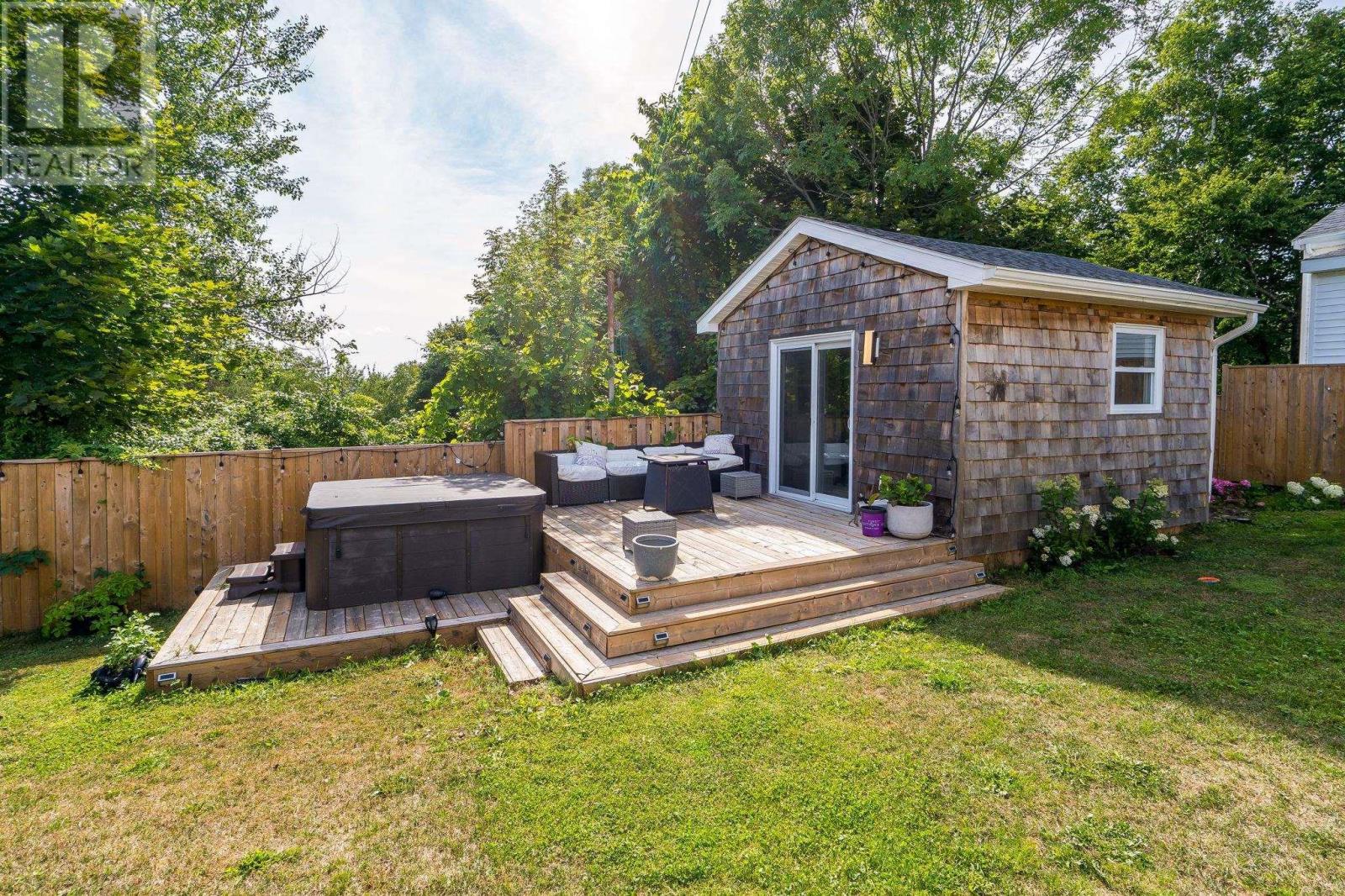 2 Hilltop Terrace, Dartmouth, Nova Scotia  B2Y 3T1 - Photo 30 - 202620146
