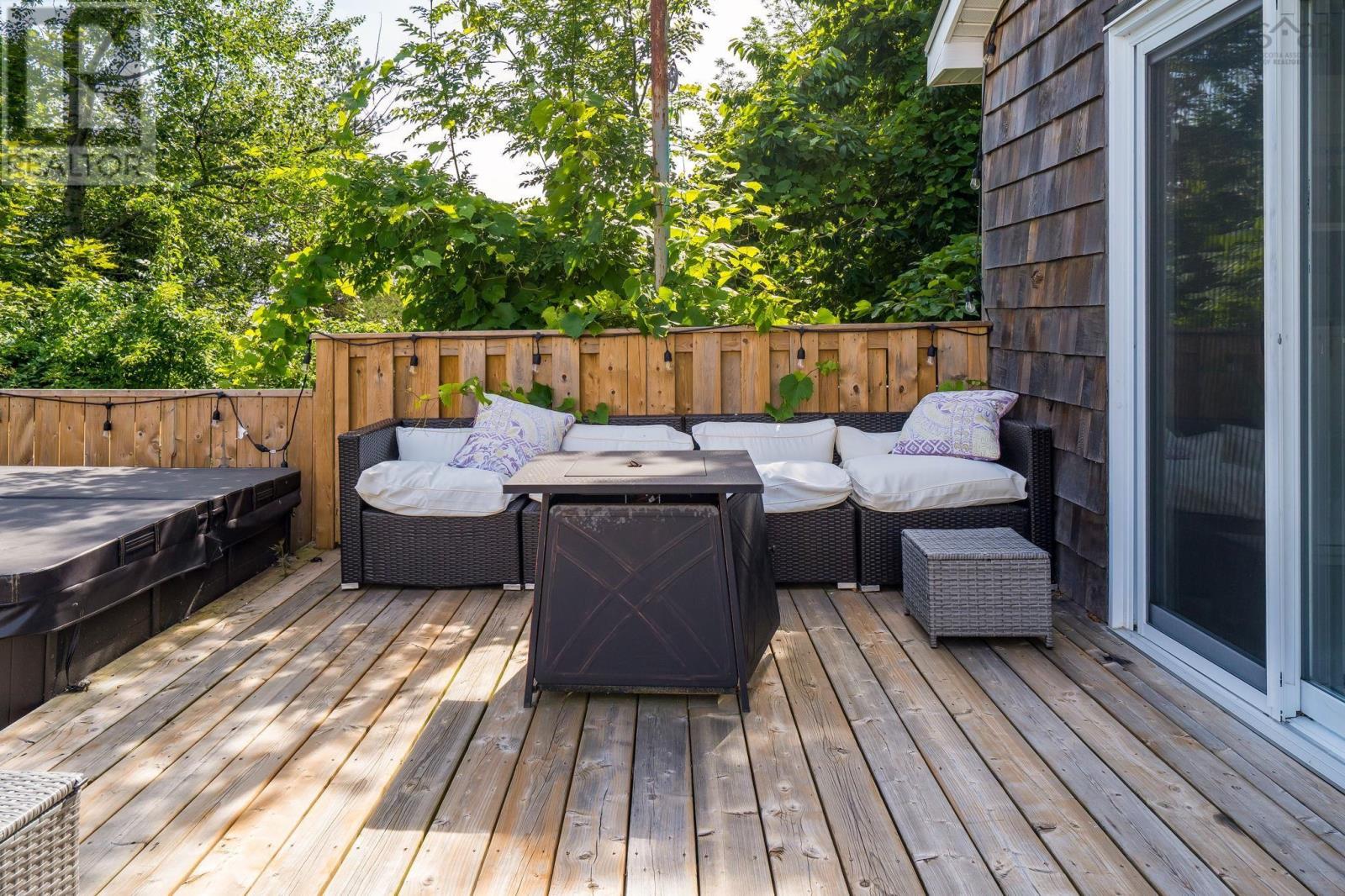 2 Hilltop Terrace, Dartmouth, Nova Scotia  B2Y 3T1 - Photo 31 - 202620146