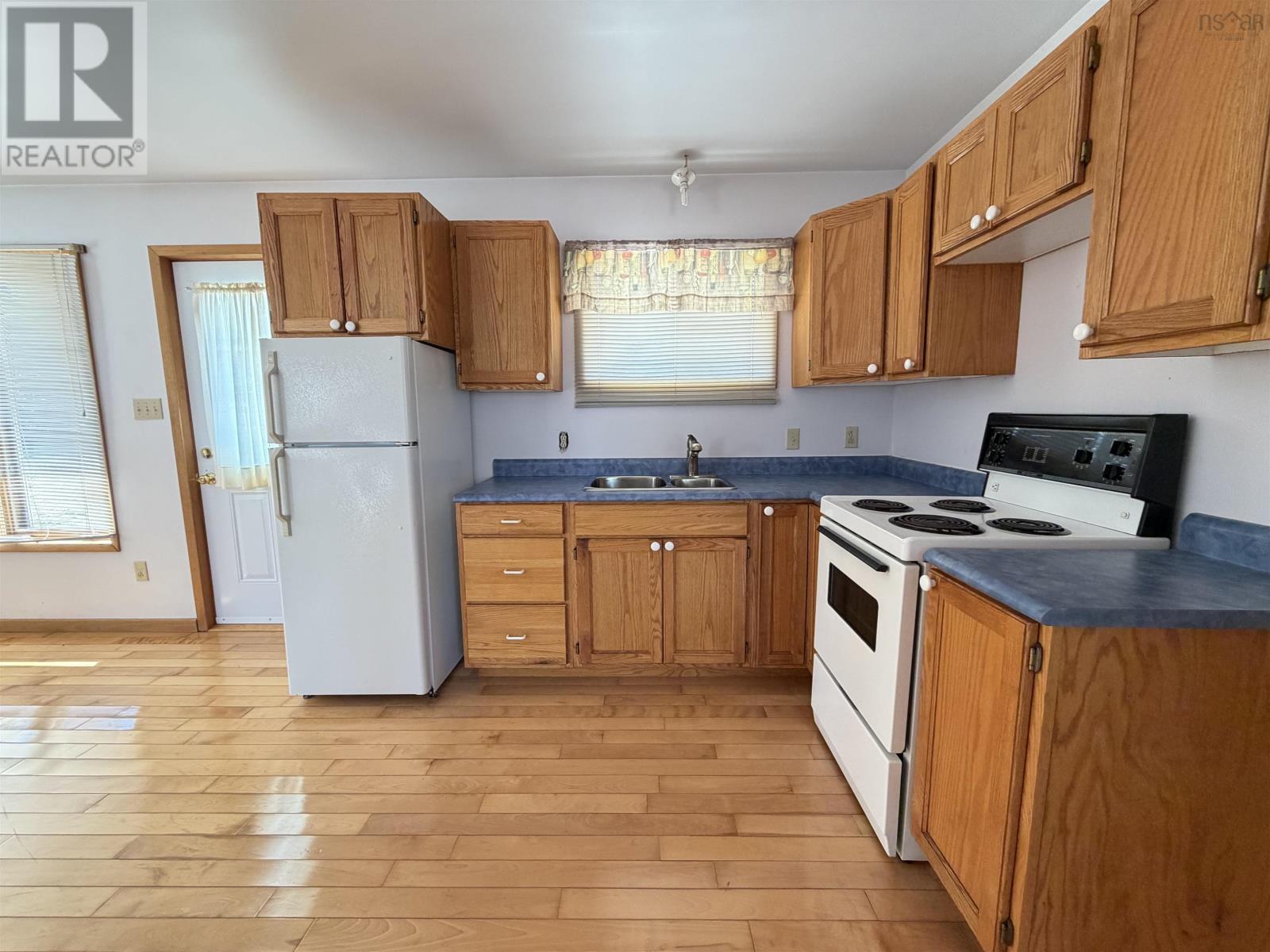 23596 Highway 7, Sheet Harbour, Nova Scotia  B0J 3B0 - Photo 32 - 202620290