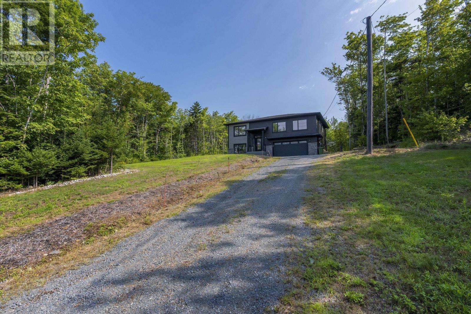 105 Coltsfoot Lane, Middle Sackville, Nova Scotia  B4E 0R6 - Photo 2 - 202620399