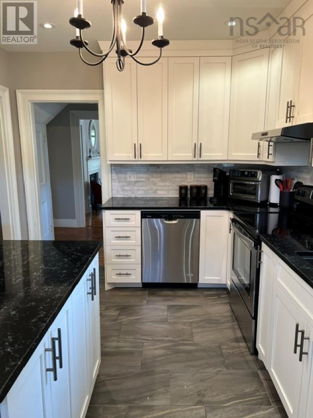 86 Queen Street, Truro, Nova Scotia  B2N 2B3 - Photo 7 - 202620755