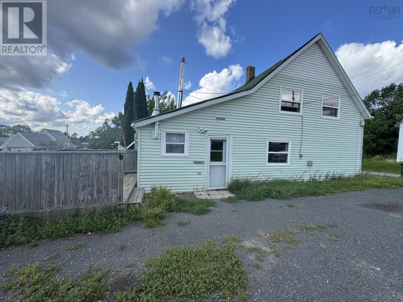 2049 Irving Street, Westville, Nova Scotia  B0K 2A0 - Photo 2 - 202620806