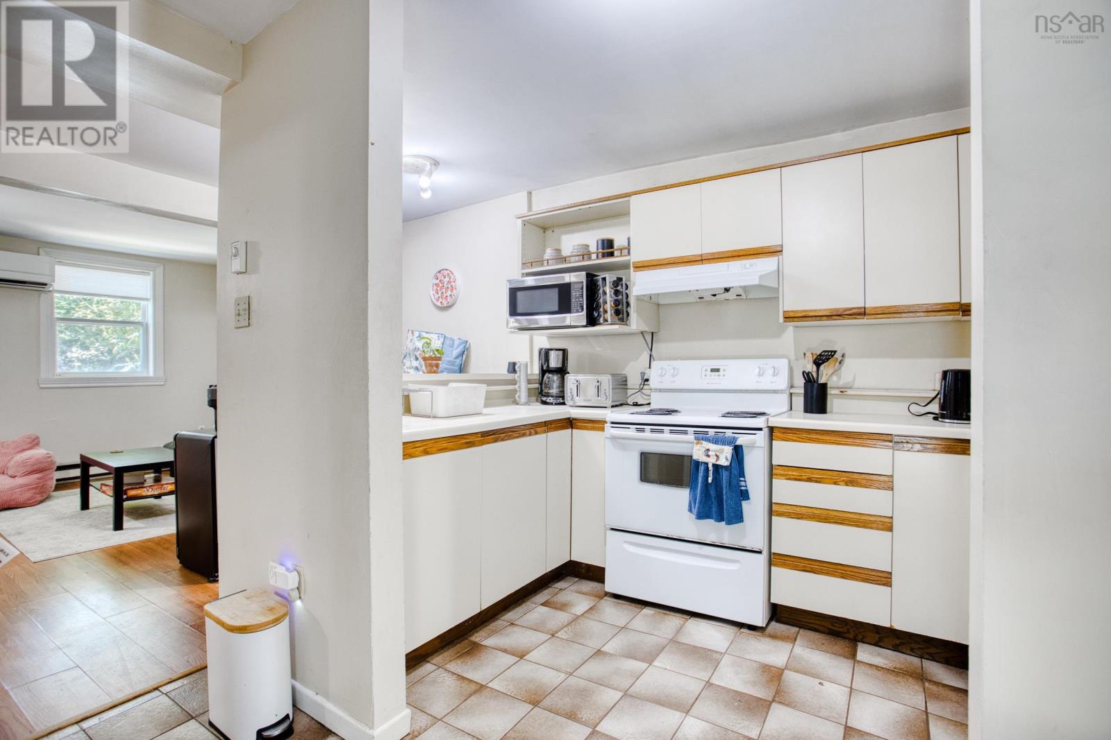 1741 Chestnut Street, Halifax, Nova Scotia  B3H 3T5 - Photo 7 - 202620841
