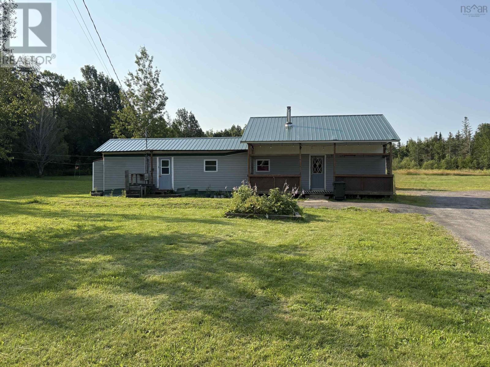 110 Hall Road, Burlington, Nova Scotia  B0P 1E0 - Photo 3 - 202620844