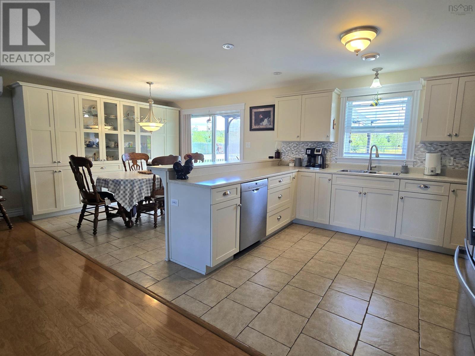 32 Terra Nova Drive, Greenwood, Nova Scotia  B0P 1R0 - Photo 5 - 202621164