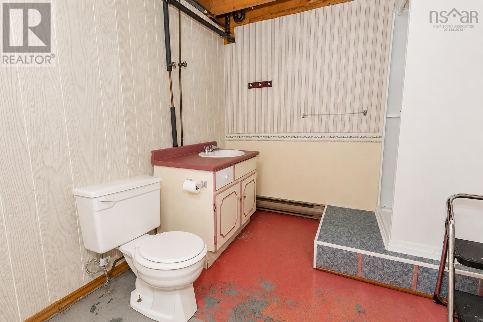 46 Row Street, Glace Bay, Nova Scotia  B1A 4T7 - Photo 23 - 202621183