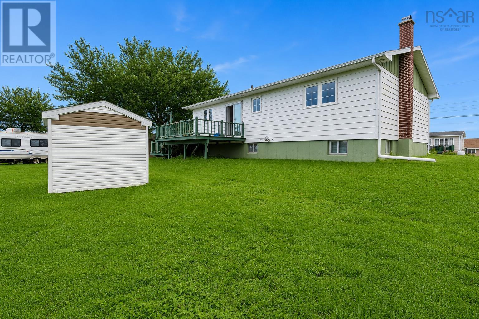 46 Row Street, Glace Bay, Nova Scotia  B1A 4T7 - Photo 29 - 202621183
