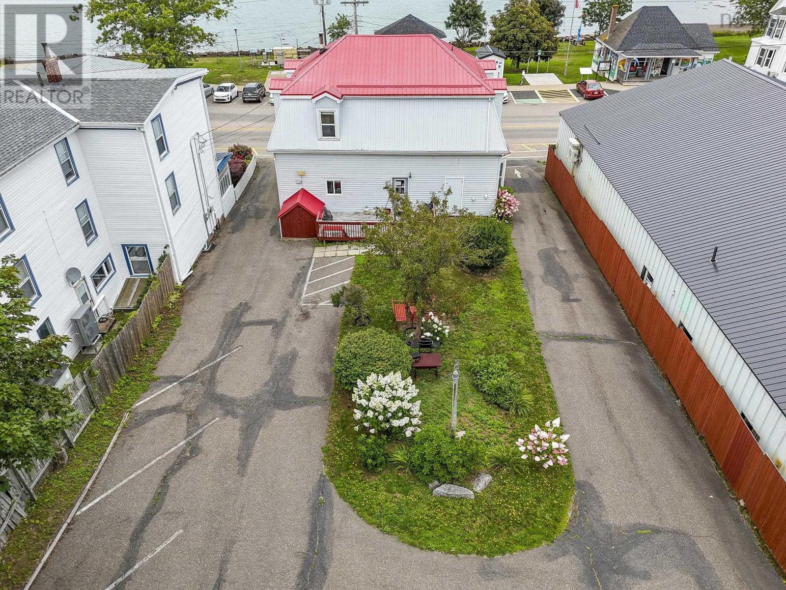 111 Montague Row, Digby, Nova Scotia  B0V 1A0 - Photo 34 - 202621189