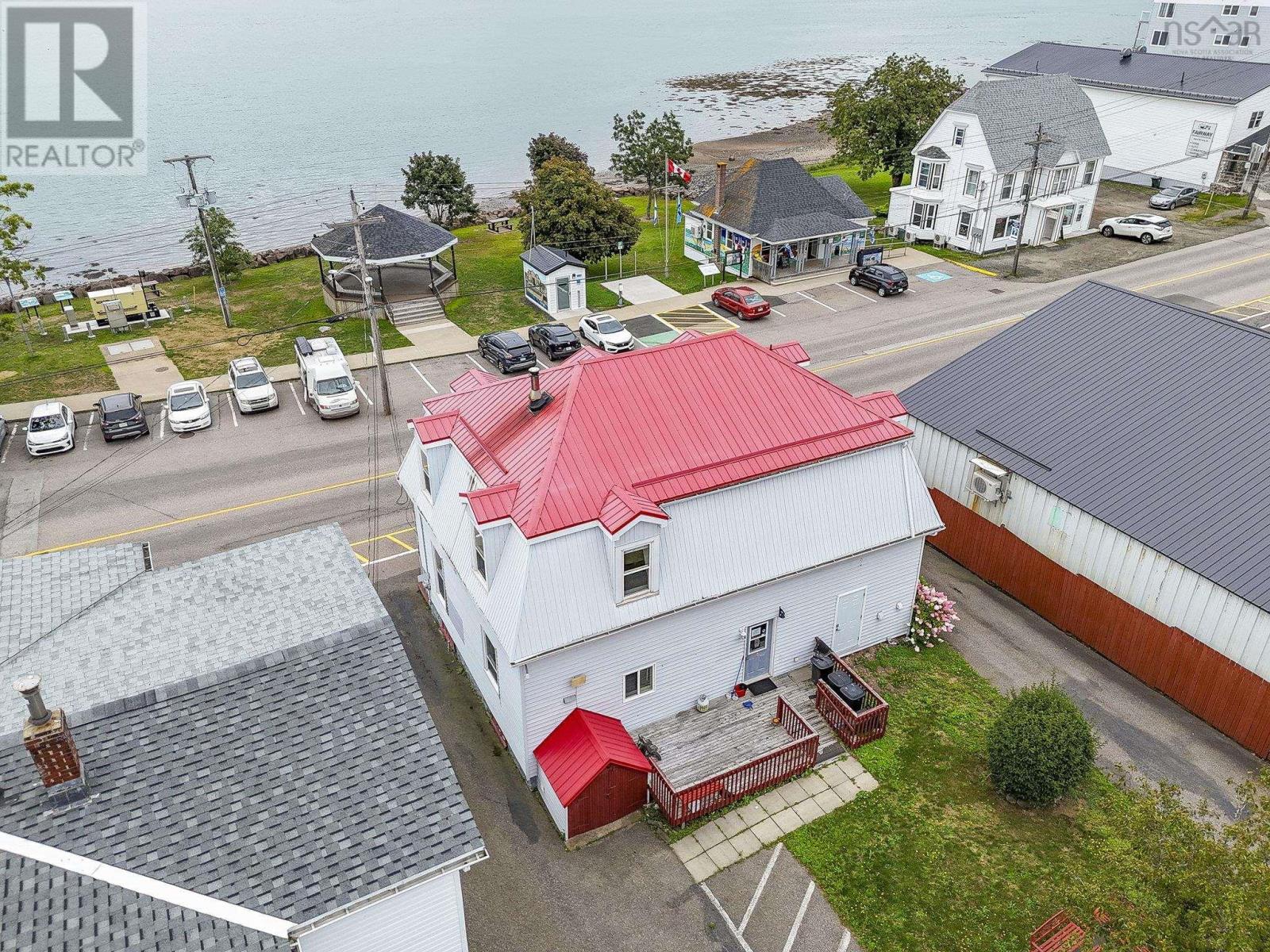 111 Montague Row, Digby, Nova Scotia  B0V 1A0 - Photo 5 - 202621189