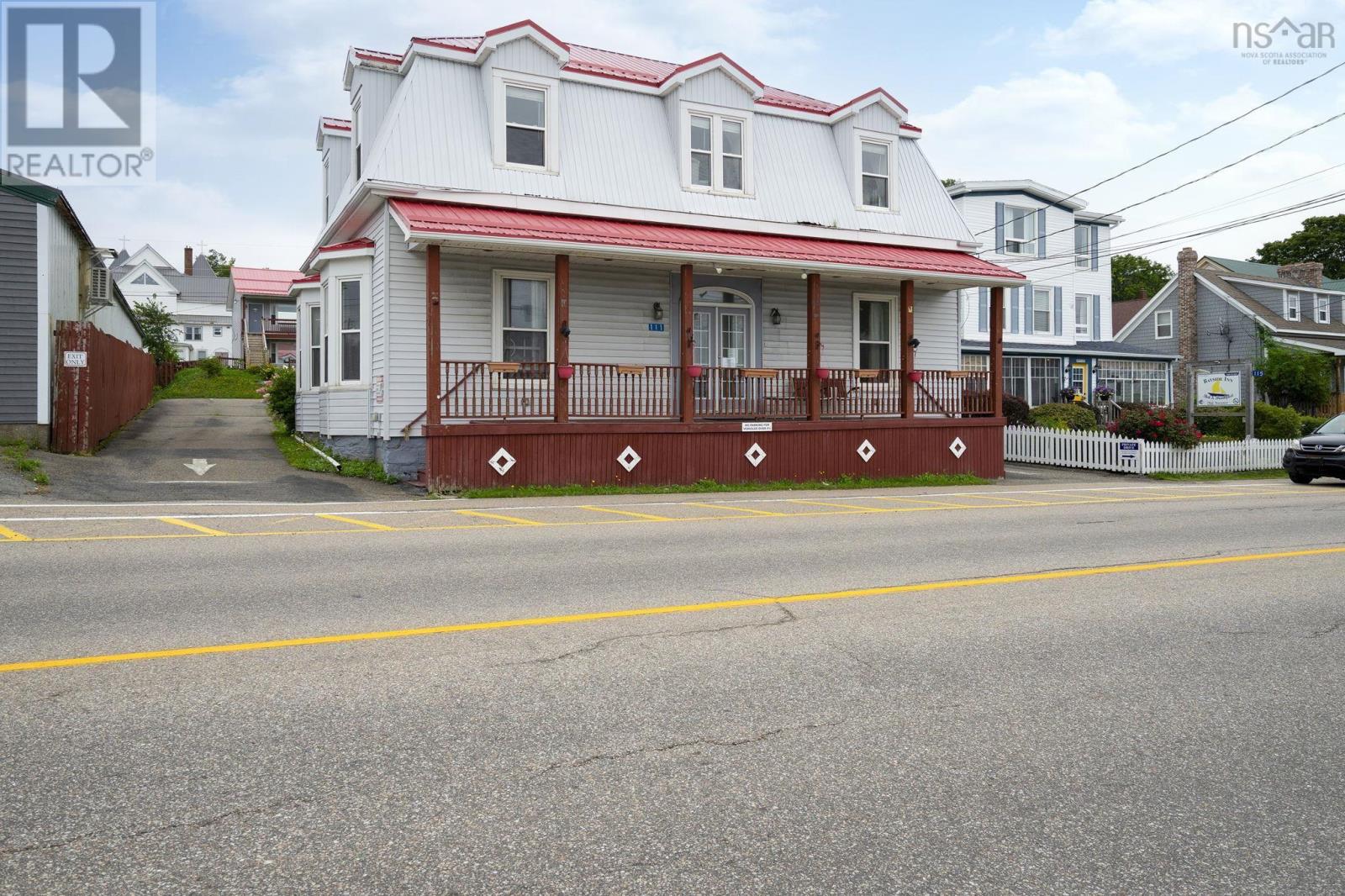 111 Montague Row, Digby, Nova Scotia  B0V 1A0 - Photo 9 - 202621189