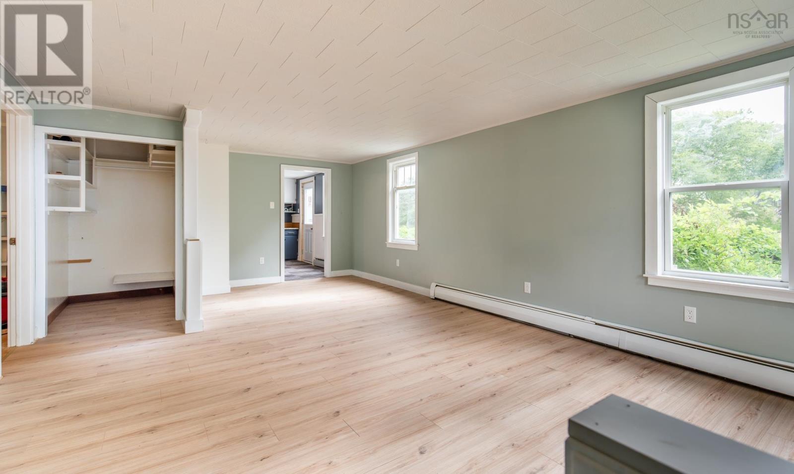 102 Parade Street, Yarmouth, Nova Scotia  B5A 3B5 - Photo 8 - 202621215