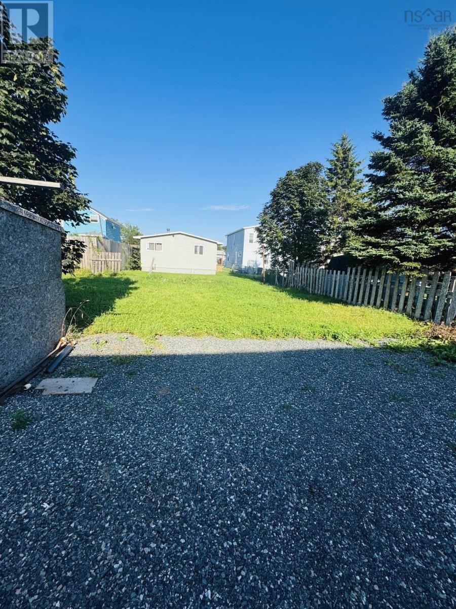 266-268 Lingan Road, Whitney Pier, Nova Scotia  B1N 1W1 - Photo 2 - 202621557
