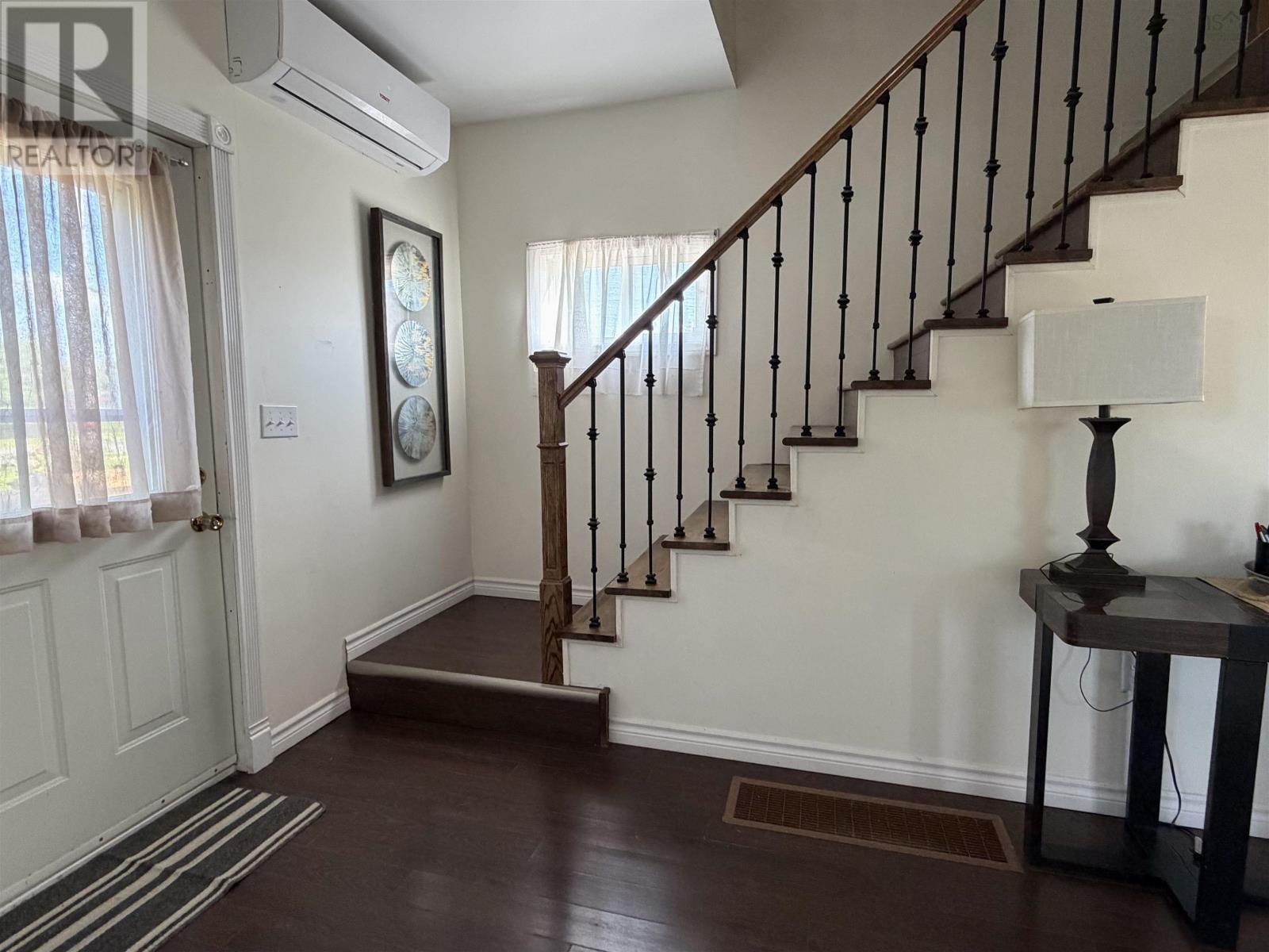 402 Neville Street, Reserve, Nova Scotia  B1E 1G5 - Photo 13 - 202621572