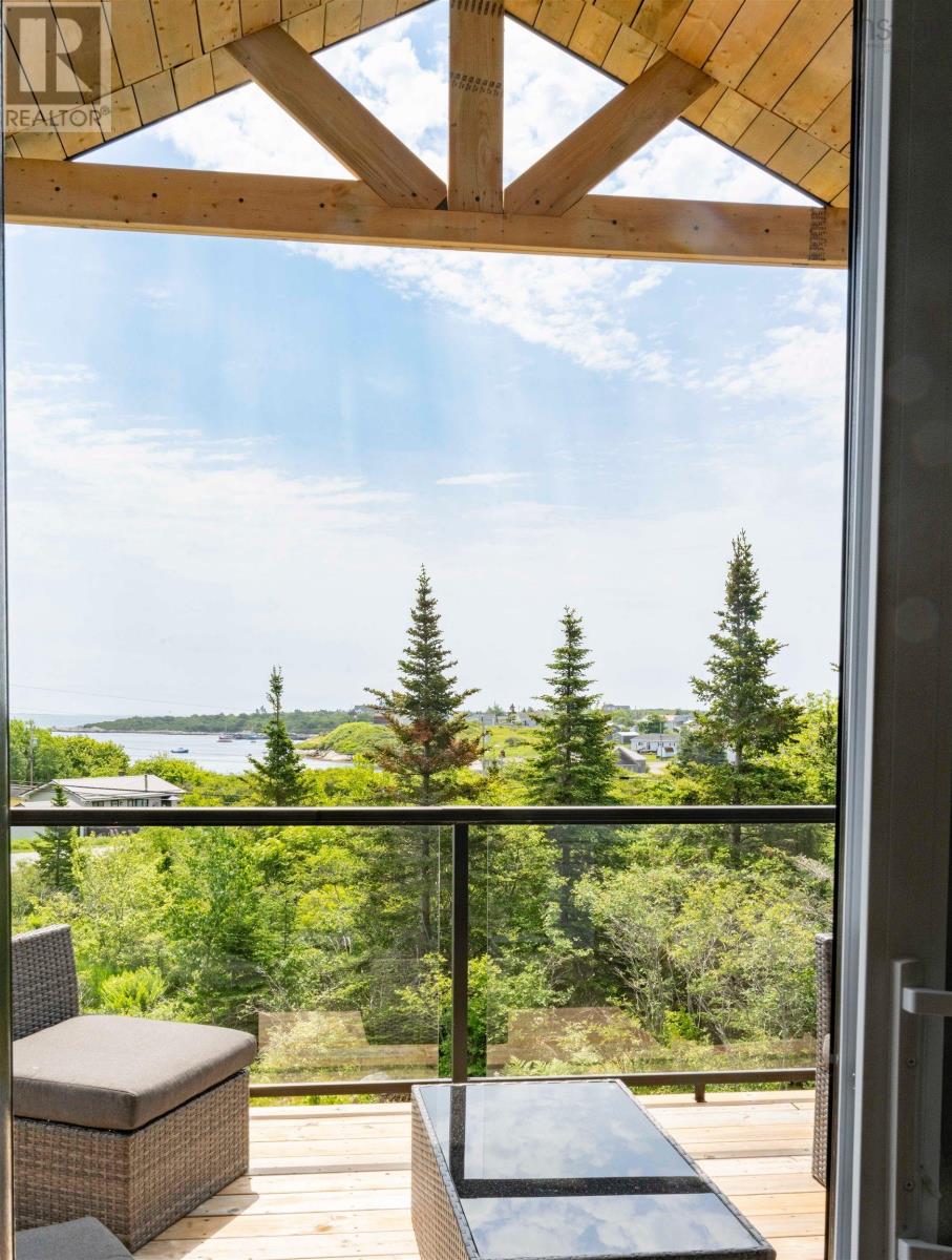1605 Terence Bay Road, Terence Bay, Nova Scotia  B3T 1X9 - Photo 18 - 202621574