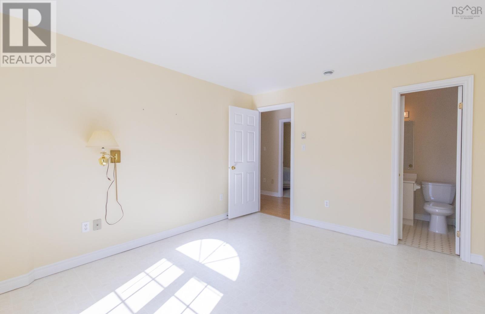 27 Willowbend Court, Bridgewater, Nova Scotia  B4V 3V9 - Photo 14 - 202621579