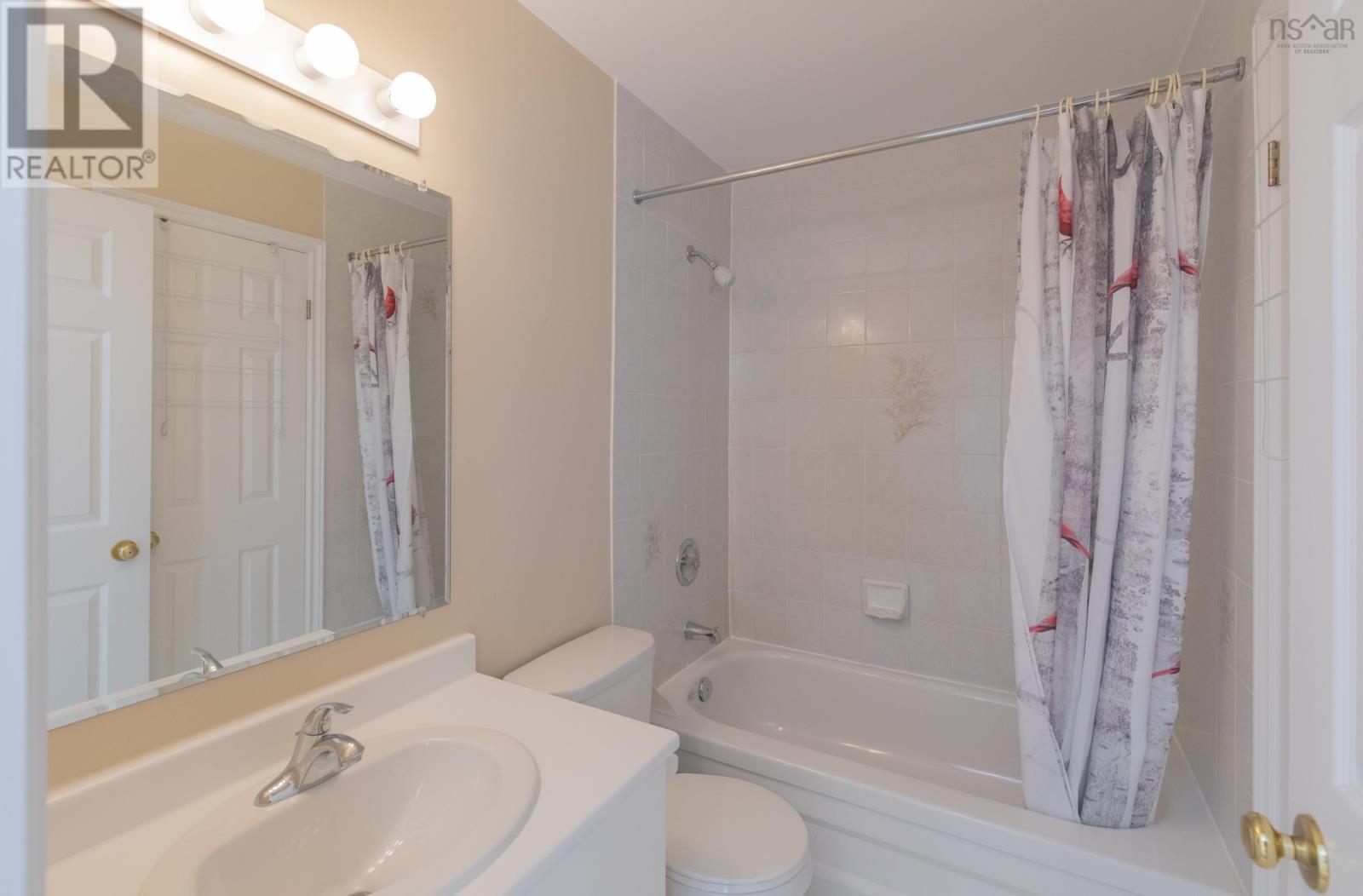 27 Willowbend Court, Bridgewater, Nova Scotia  B4V 3V9 - Photo 15 - 202621579