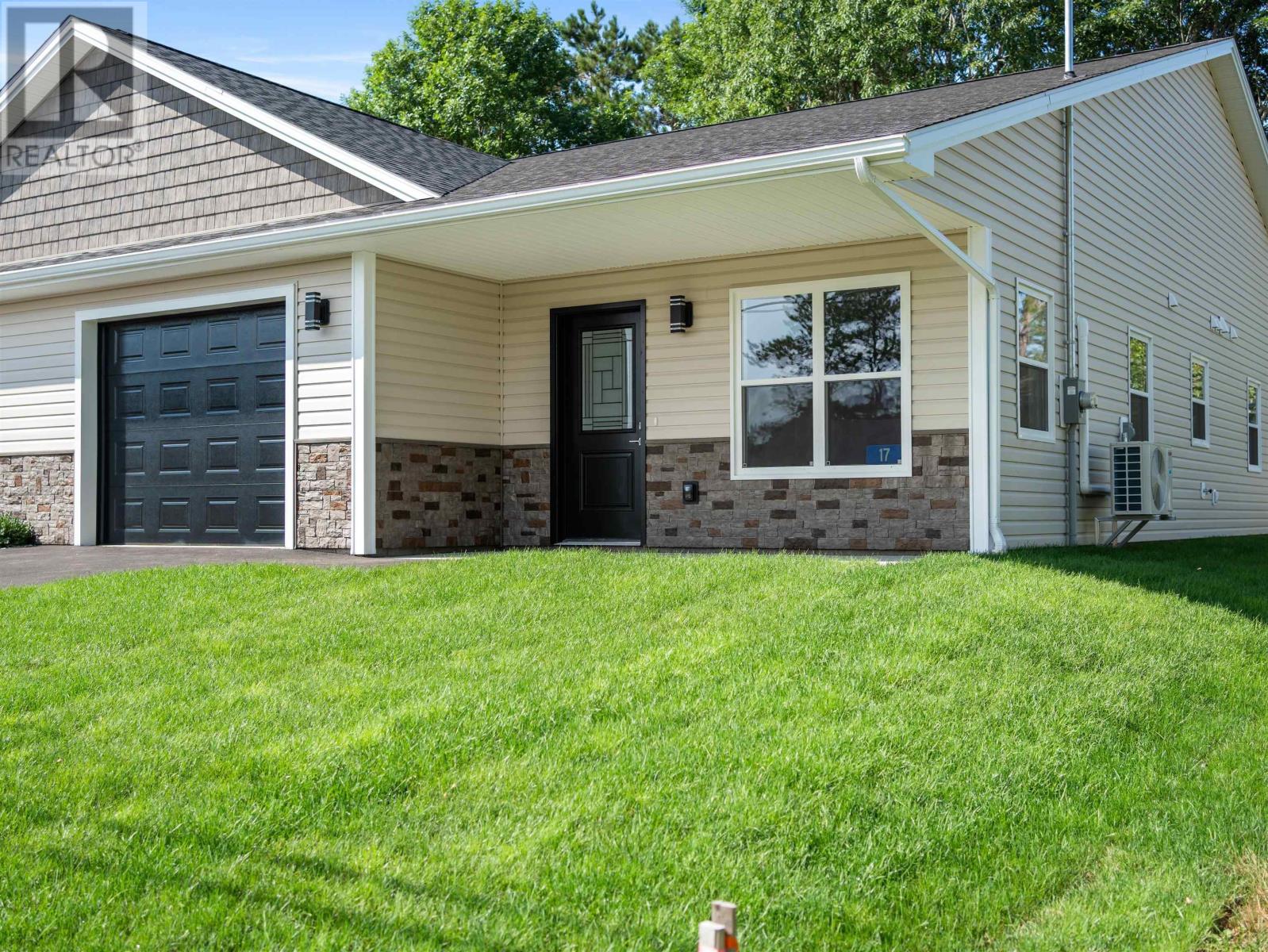 17 Sunset Lane   Valley, Valley, Nova Scotia  B6L 4J9 - Photo 2 - 202621588
