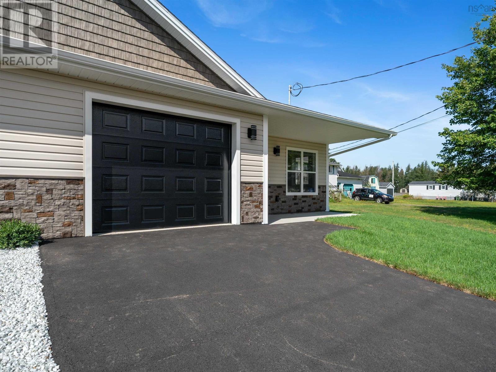 17 Sunset Lane   Valley, Valley, Nova Scotia  B6L 4J9 - Photo 3 - 202621588