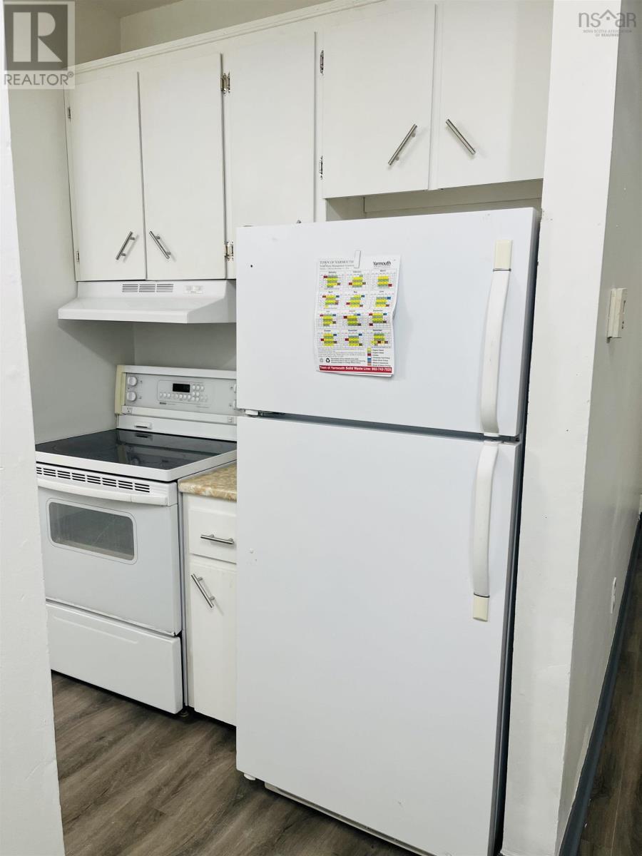 1 Butler Street, Yarmouth, Nova Scotia  B5A 3Y7 - Photo 6 - 202621595