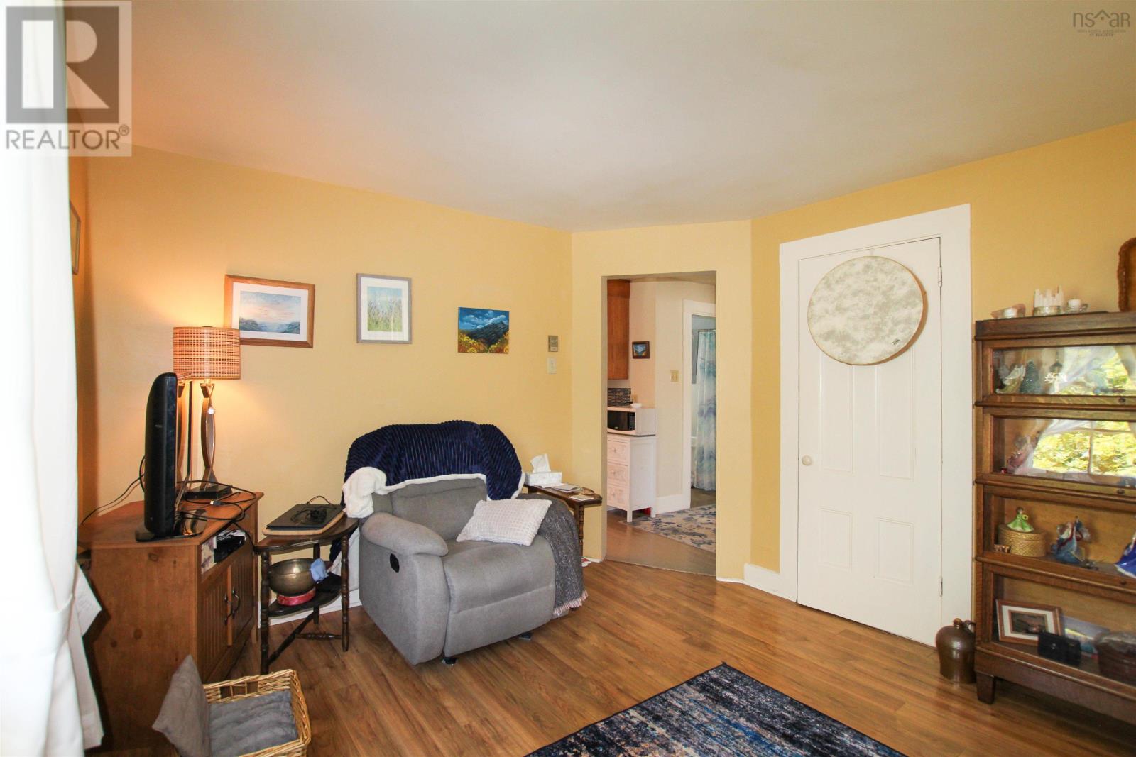 28 St. Andrews Street, Bridgewater, Nova Scotia  B4V 1N8 - Photo 11 - 202621817