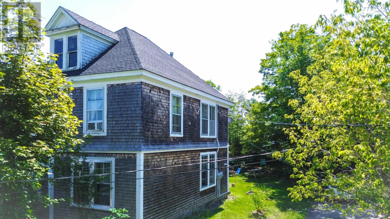 28 St. Andrews Street, Bridgewater, Nova Scotia  B4V 1N8 - Photo 22 - 202621817