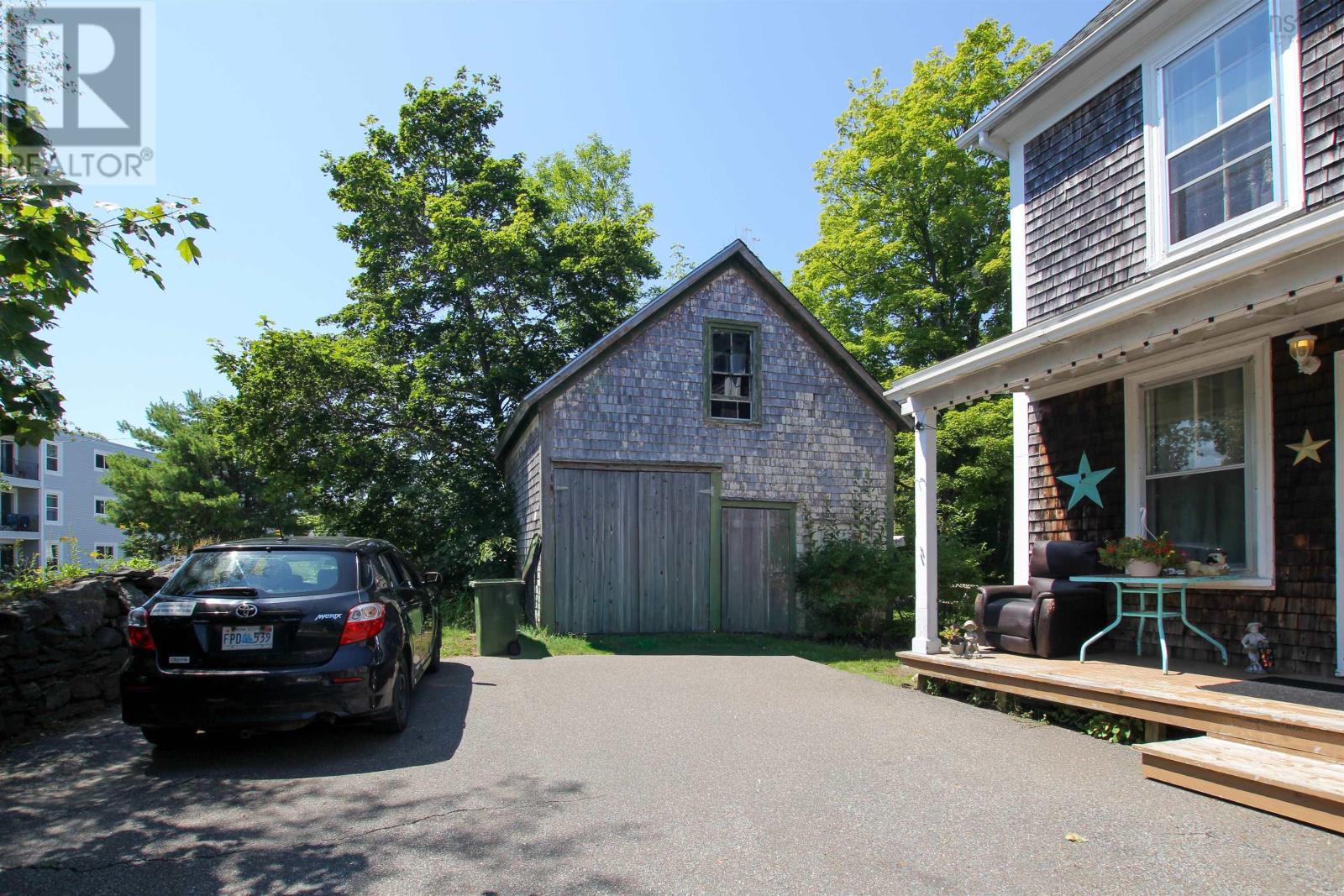 28 St. Andrews Street, Bridgewater, Nova Scotia  B4V 1N8 - Photo 25 - 202621817