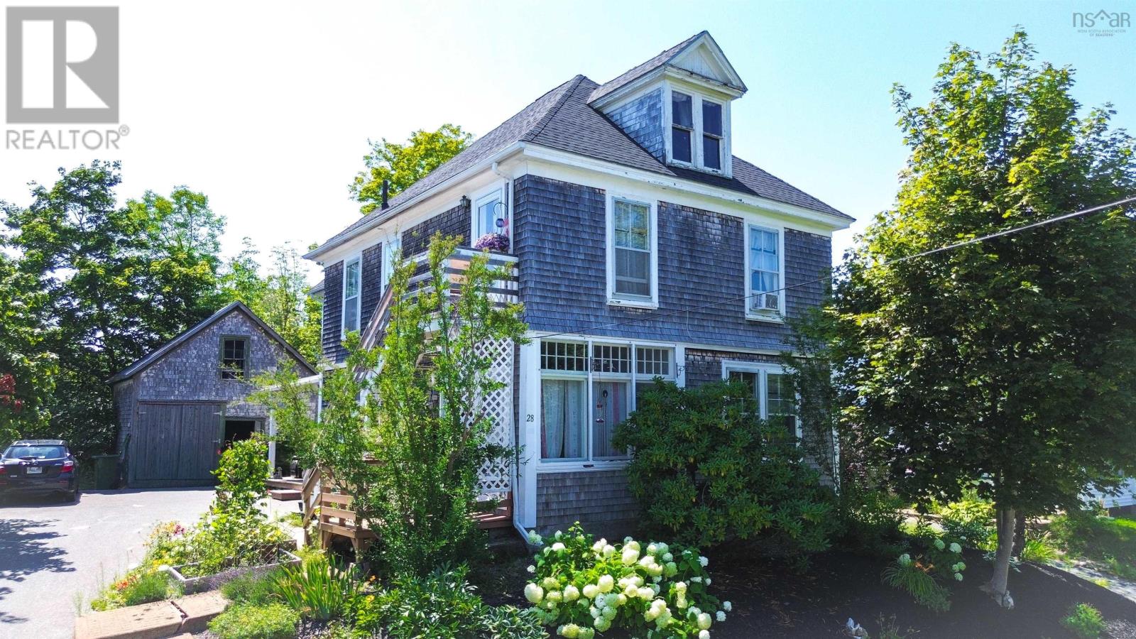28 St. Andrews Street, Bridgewater, Nova Scotia  B4V 1N8 - Photo 27 - 202621817