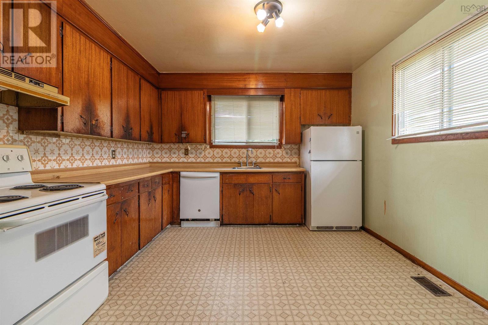 11 Tamarac Drive, Port Hawkesbury, Nova Scotia  B9A 3E6 - Photo 17 - 202621986