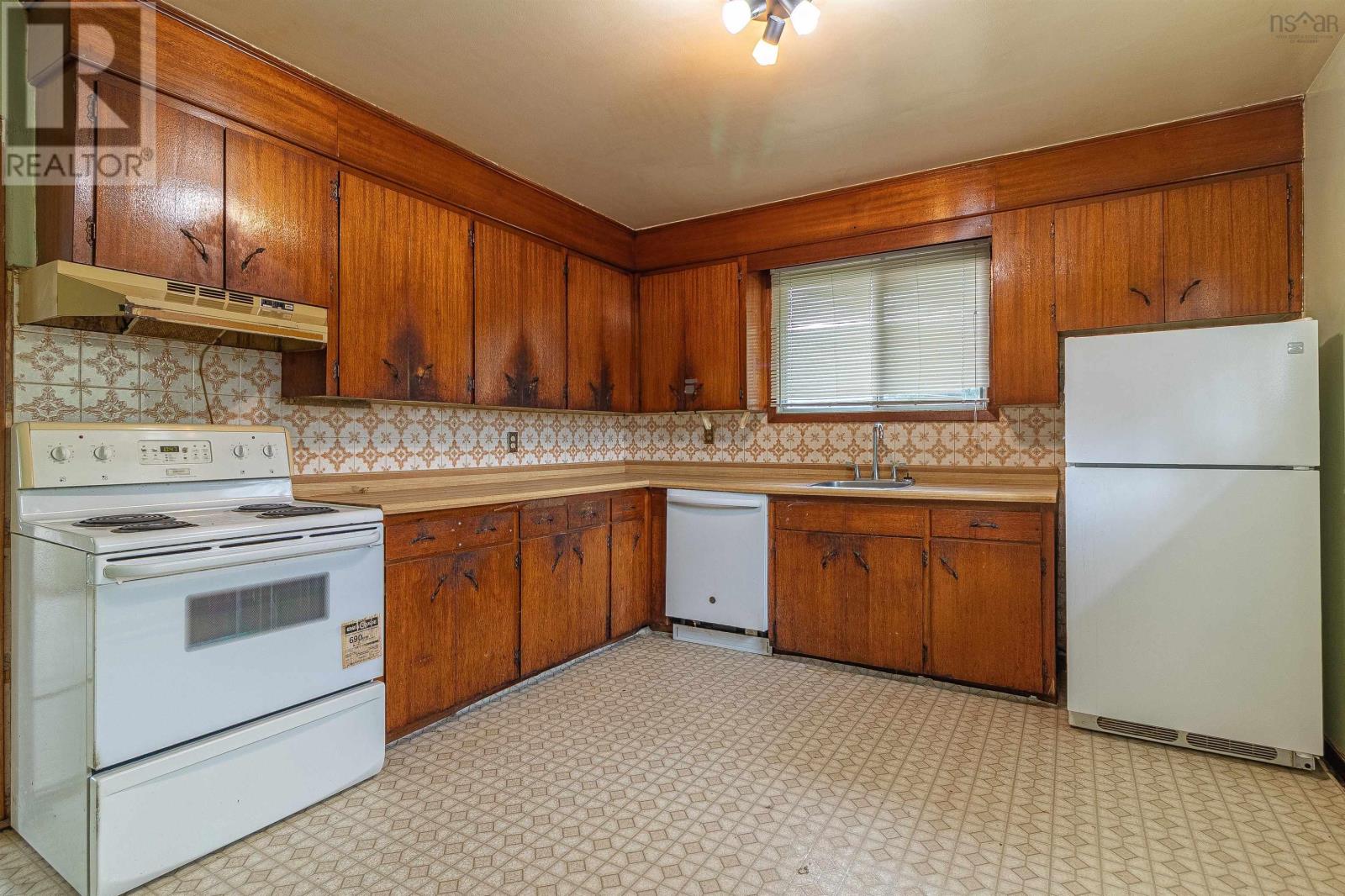 11 Tamarac Drive, Port Hawkesbury, Nova Scotia  B9A 3E6 - Photo 18 - 202621986