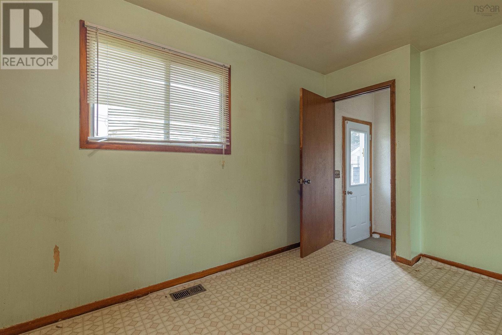 11 Tamarac Drive, Port Hawkesbury, Nova Scotia  B9A 3E6 - Photo 19 - 202621986