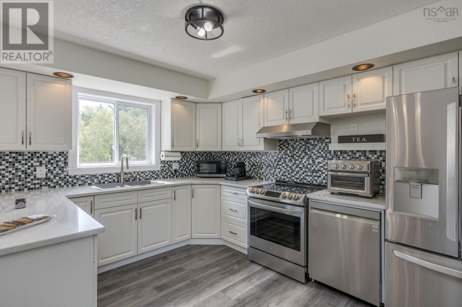 23 Dahlgren Crescent S, North Kingston, Nova Scotia  B0P 1R0 - Photo 10 - 202622022