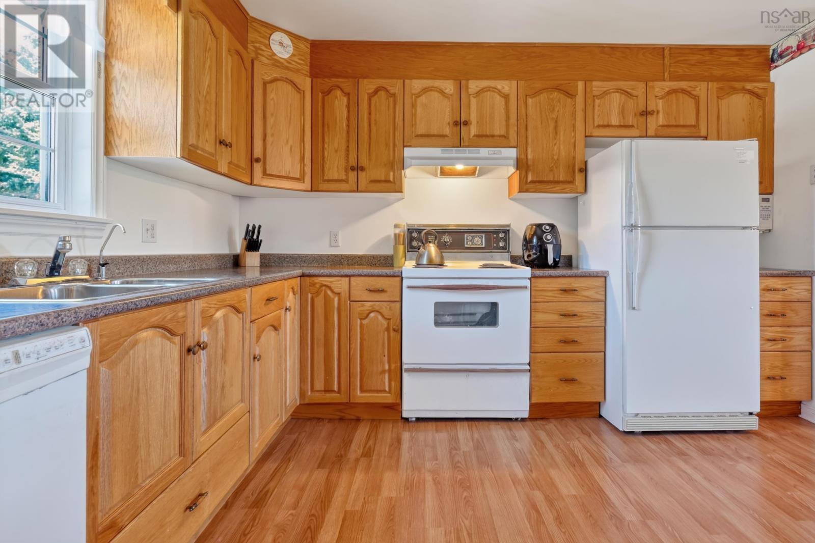 70 Little Harbour Road, Lower L'ardoise, Nova Scotia  B0E 1W0 - Photo 10 - 202622032