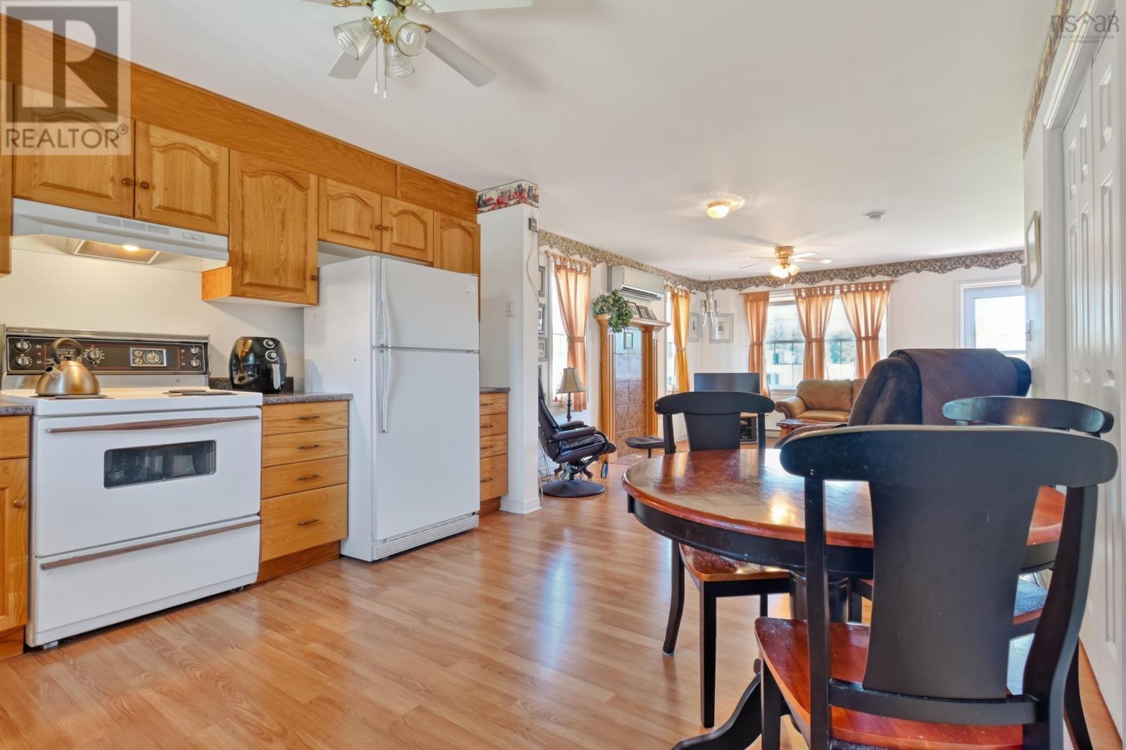 70 Little Harbour Road, Lower L'ardoise, Nova Scotia  B0E 1W0 - Photo 7 - 202622032
