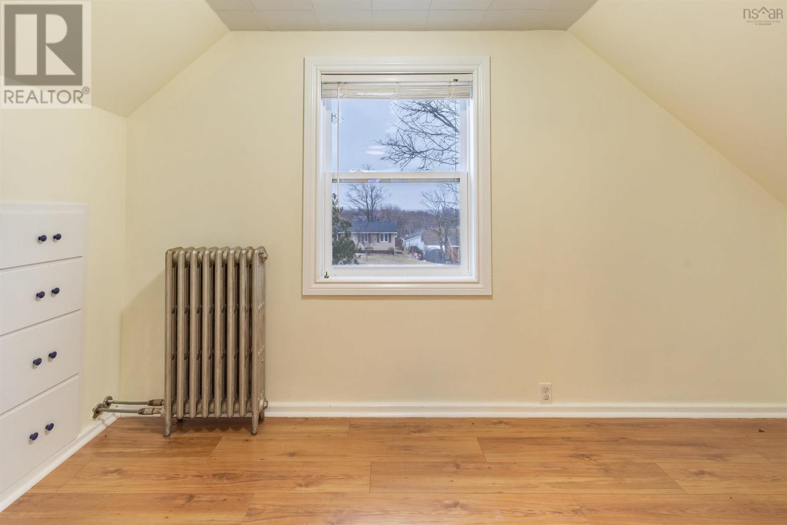 22 Archibald Street, Sydney Mines, Nova Scotia  B1V 2Y5 - Photo 18 - 202622049