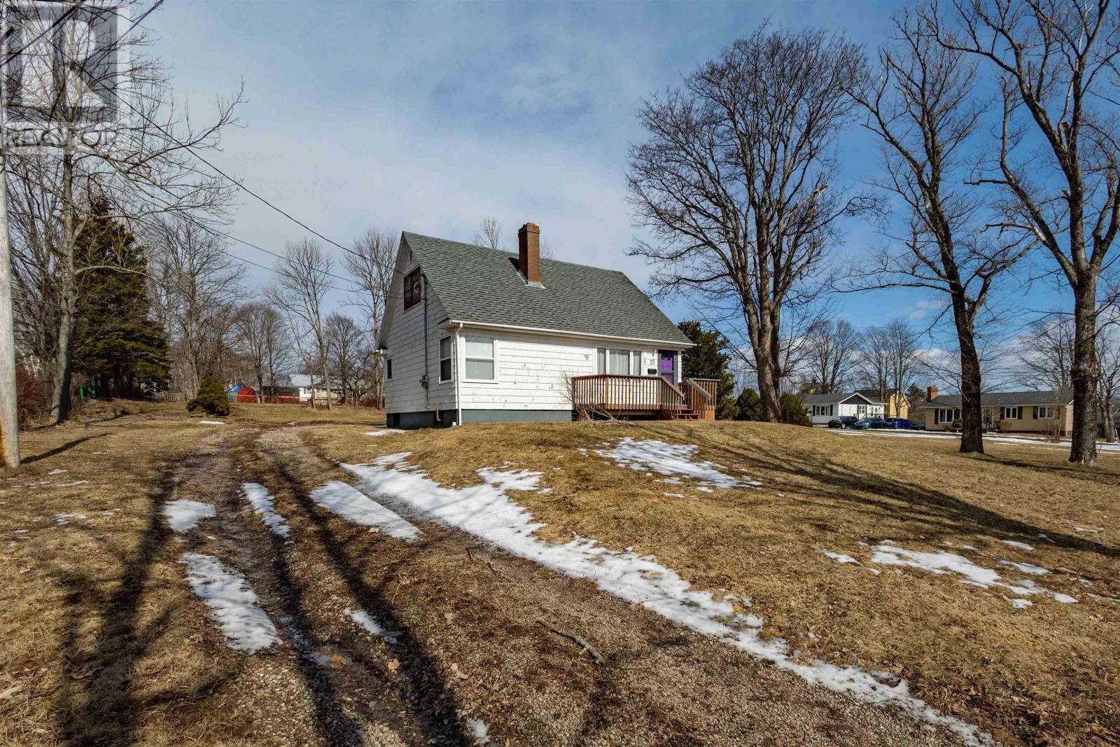 22 Archibald Street, Sydney Mines, Nova Scotia  B1V 2Y5 - Photo 49 - 202622049